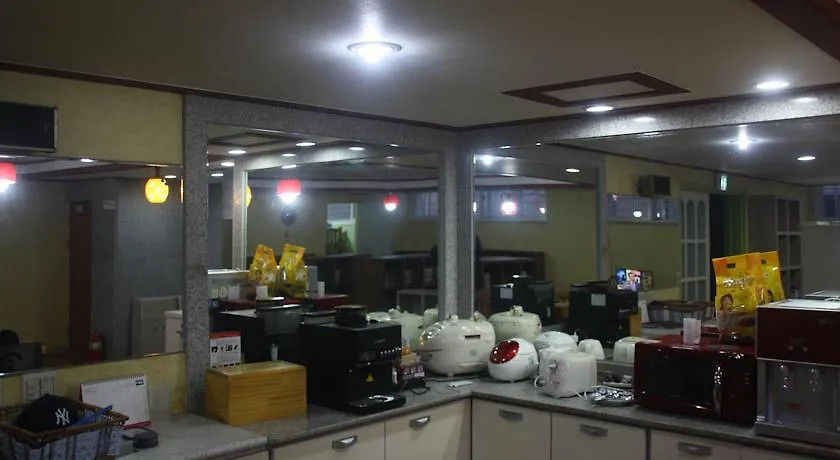 Hilltop Guesthouse Jeju Sydkorea