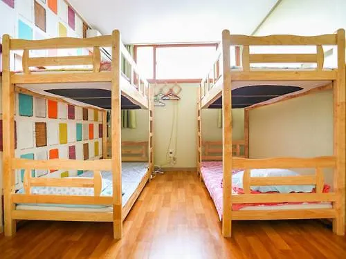 Hilltop Guesthouse Jeju Pensionat