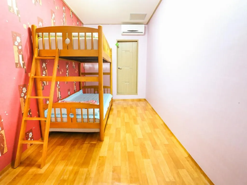 Hilltop Guesthouse Jeju Sydkorea